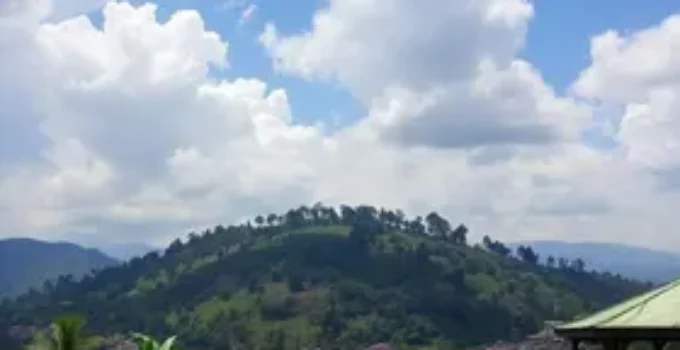 o que irá funcionar no feriadão de Tiradentes em Feira