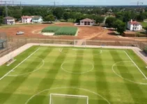 construção de campo de futebol e praça no Jardim Acácia