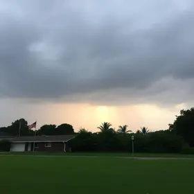 noites com nuvens e pouca chuva no final de semana