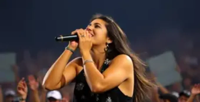 Paula Fernandes Arraiá de Feira