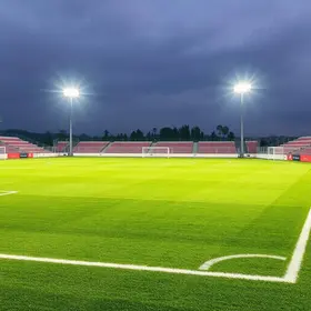reforma e manutenção de quadras e campos de futebol
